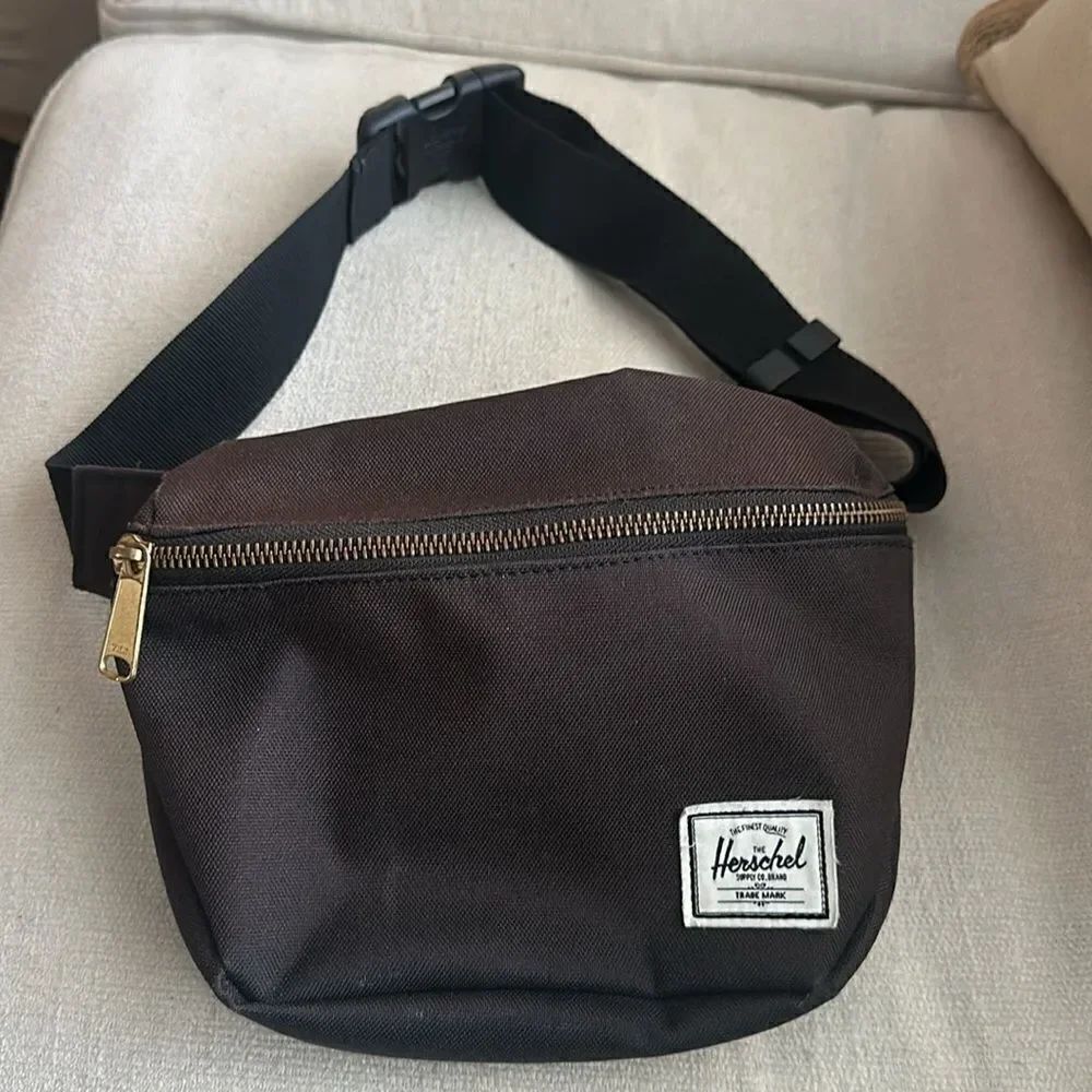 Herschel Settlement Hip Pack-Chocolate Brown